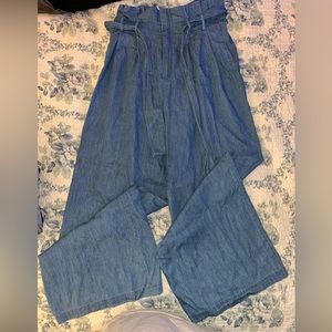 Active USA wide-leg paper bag pants. Size small. 100% cotton. Blue
